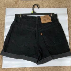 Vintage Levis high waisted cuffed roll-up denim Mom shorts black denim